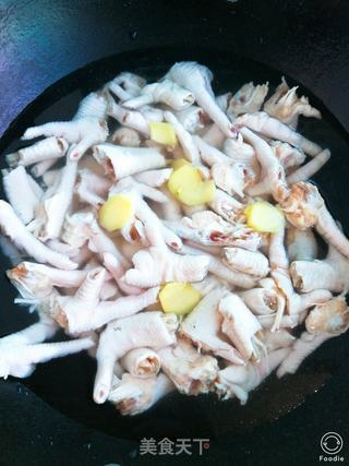 网红美食——“柠香凤爪”的做法步骤:2