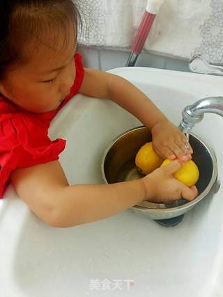 柠檬蜂蜜茶的做法步骤:3