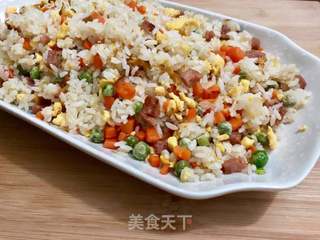 五彩蛋炒饭的做法步骤:8