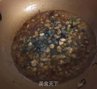 土豆海参打卤面的做法步骤:6