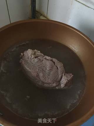 懒人版卤牛肉的做法步骤：2