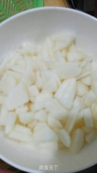 冰糖雪梨的做法步骤:3