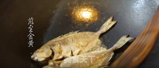 潮音潮人:香焖泥猛鱼的做法步骤:2