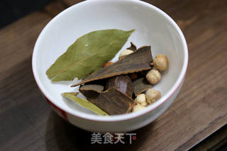 小龙虾烧土豆块儿的做法步骤:2