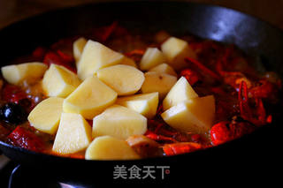 小龙虾烧土豆块儿的做法步骤:16