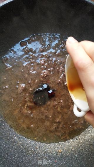 香辣牛肉酱的做法步骤:5