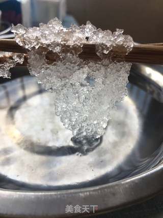 银耳红枣枸杞蒸雪燕的做法步骤：1