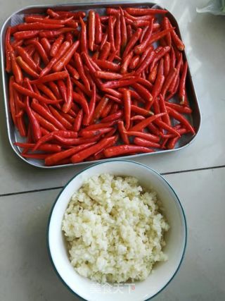 纯手工自制的“蒜蓉辣椒酱”的做法步骤:3