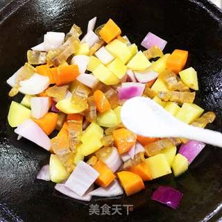 土豆焖饭的做法步骤:10