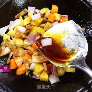 土豆焖饭的做法步骤:12