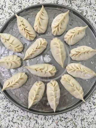 三鲜饺子的做法步骤:4