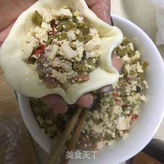 酸豆角肉丁中号小笼包的做法步骤:8