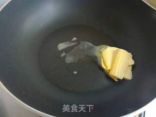 开心果杏仁牛轧糖的做法步骤:2