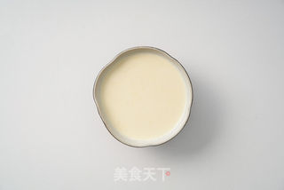 吐司蛋奶烤布丁的做法步骤:2