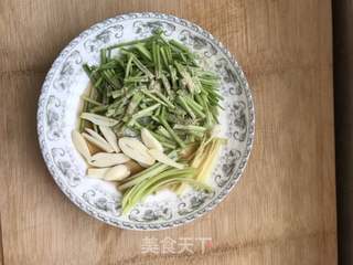 芫爆鸡条的做法步骤:4