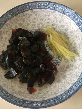皮蛋瘦肉粥的做法步骤:3