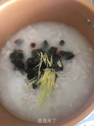皮蛋瘦肉粥的做法步骤:6