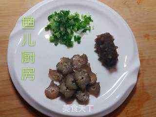 海参炖蛋──“鱼儿厨房”私房菜的做法步骤:2