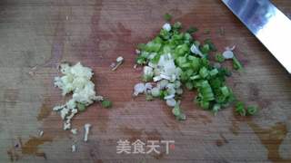 凉拌手撕茄子的做法步骤:3