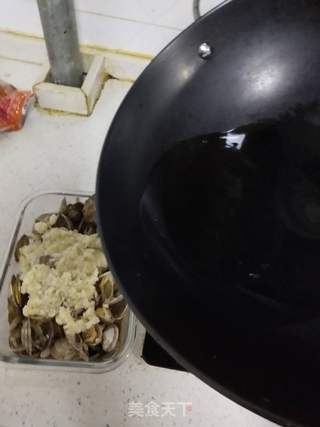 快手蒜泥花甲的做法步骤:7