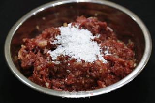 牛肉汉堡做法------附汉堡胚做法的做法步骤:8