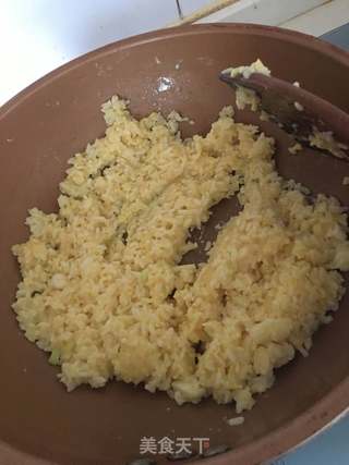 什锦黄金炒饭的做法步骤:5