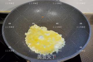 菠菜果仁炒饭的做法步骤：6