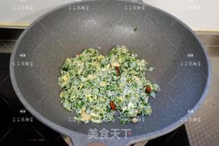 菠菜果仁炒饭的做法步骤：11