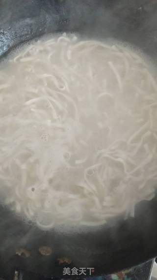 葱油拌面的做法步骤：6