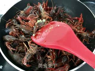 金汤蒜泥小龙虾的做法步骤:8