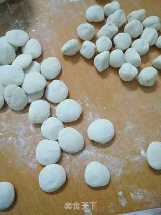 酸菜猪肉水饺的做法步骤:9