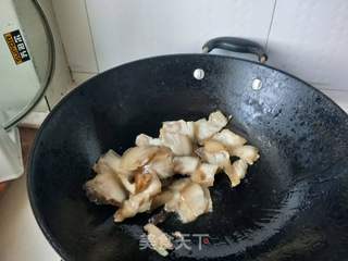 【川菜】香干回锅肉的做法步骤:6