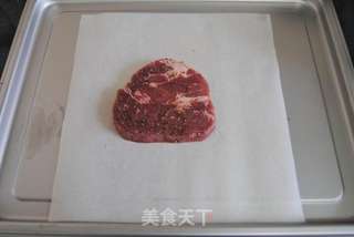 黑胡椒滋味牛扒的做法步骤:4