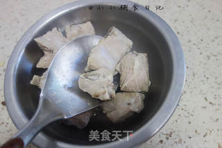 玉米排骨汤的做法步骤：6