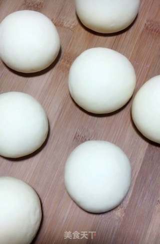 电饭煲蒸馒头的做法步骤：3