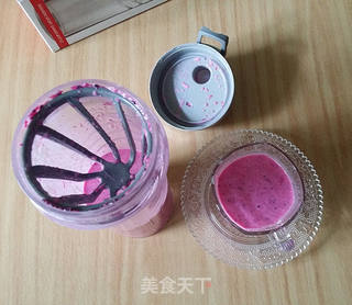 火龙果燕麦果仁奶昔的做法步骤:9