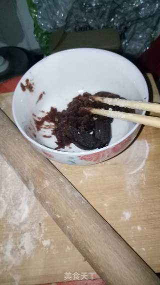 红豆馅芝麻球的做法步骤:3