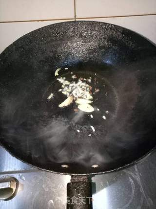 酱爆花蛤的做法步骤:4