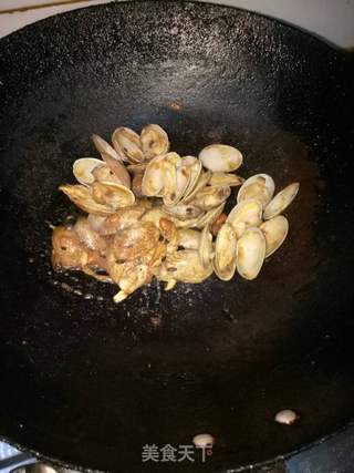 酱爆花蛤的做法步骤:8