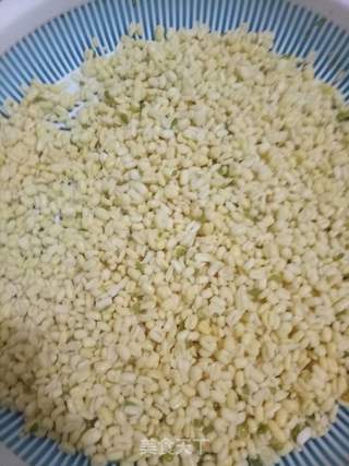 绿豆糕的做法步骤：2