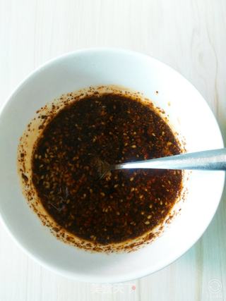 经典川味小吃【红油抄手】的做法步骤:5