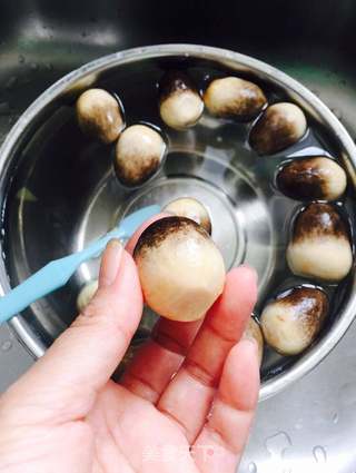 凉拌鸡心菇的做法步骤：1