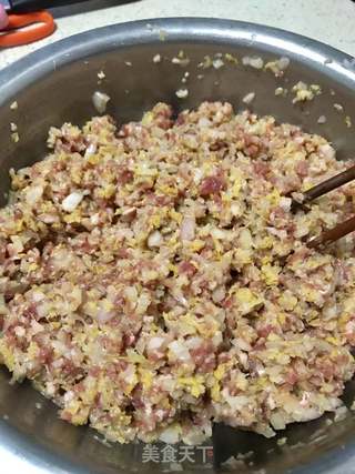 酸菜猪肉水饺的做法步骤:4