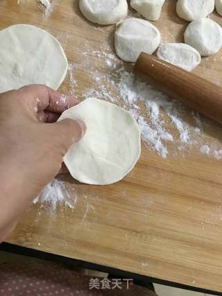 酸菜猪肉水饺的做法步骤:6