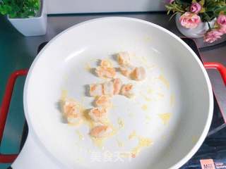 【宝宝营养餐】菠萝饭的做法步骤:9