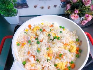 【宝宝营养餐】菠萝饭的做法步骤:13