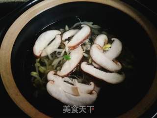 鸭血粉丝汤的做法步骤:4