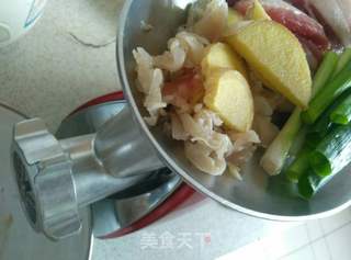 鲅鱼馅馄饨的做法步骤:3