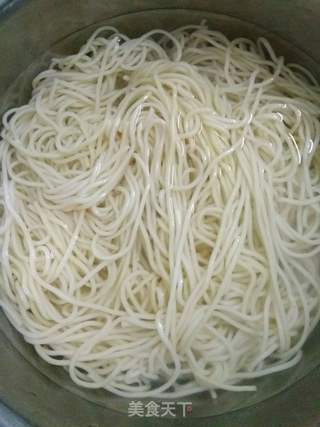 西红柿鸡蛋拌面的做法步骤:9