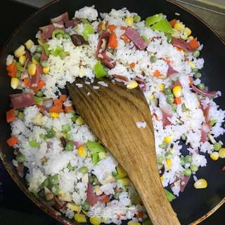 芝士焗饭的做法步骤:3